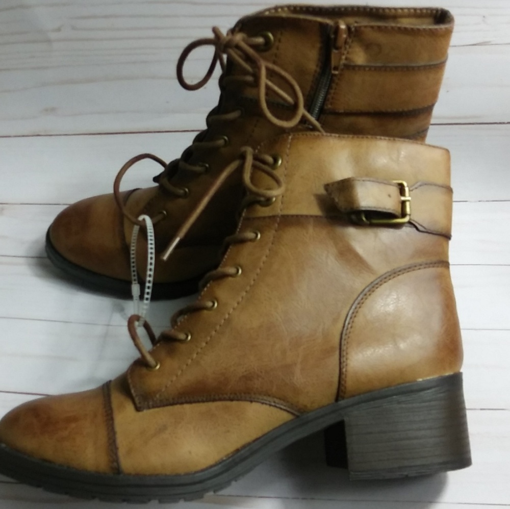 Brown Women Combat Boots NWT